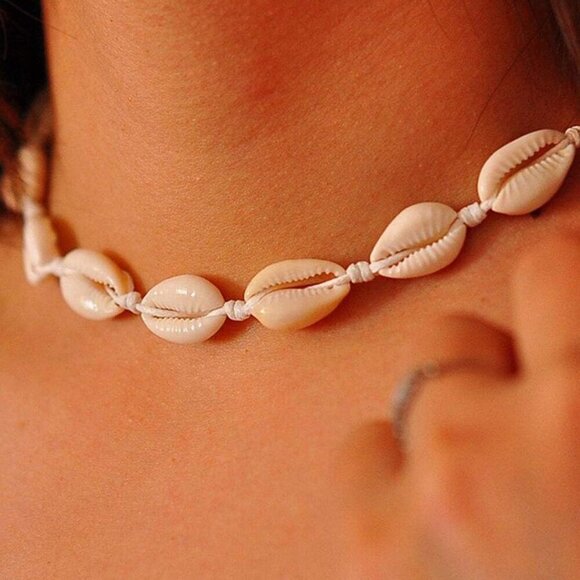 Sea Shell Necklace for Women Summer Beach Natural Cowrie Shell Necklace - Picture 5 of 7
